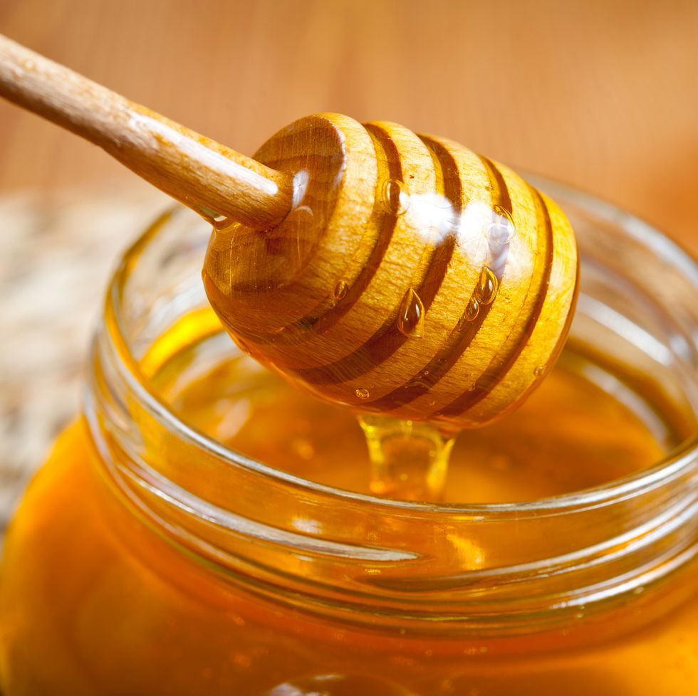 Как использовать мед в бане: польза, вред, как применять и натирать