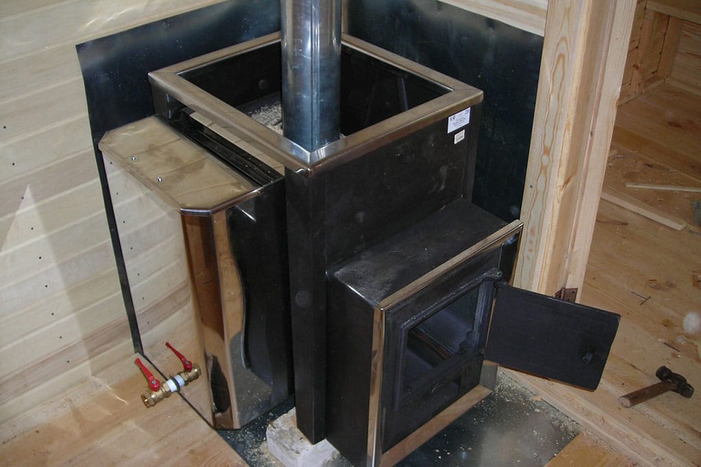 Самостоятельная установка железной печи в каркасной бане