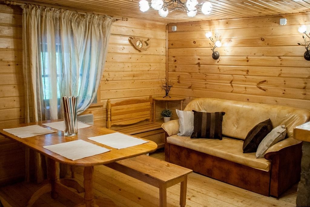 Мебель для бани и сауны из дерева - обзор разновидностей, выбираем мягкую для комнаты отдыха, лежаки для парилки и прочая