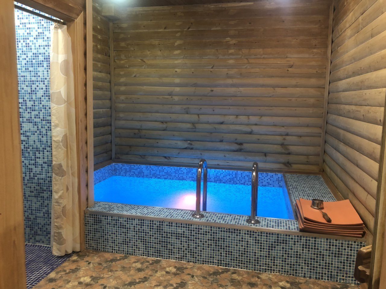 Снять баню с бассейном в подмосковье - сауны и бани на дровах