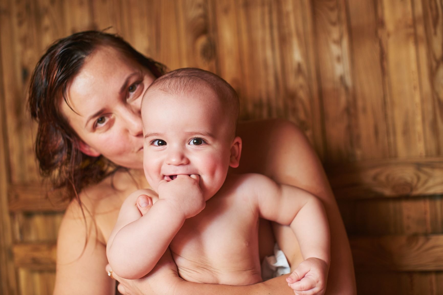 Новорожденный ребенок и баня: когда можно начинать процедуры