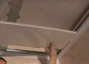 Как прибивать вагонку на потолок
