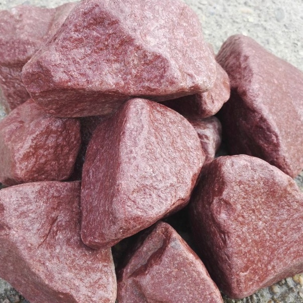 Камни для бани: малиновый кварцит и белый кварц, их свойства, преимущества и мифы