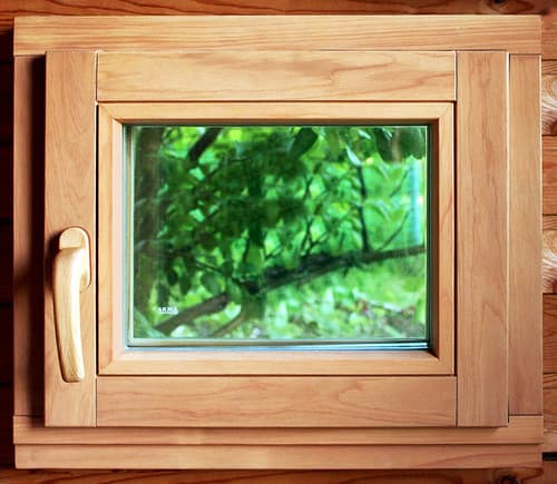 Выбираем окна для бани - деревянные или пластиковые?