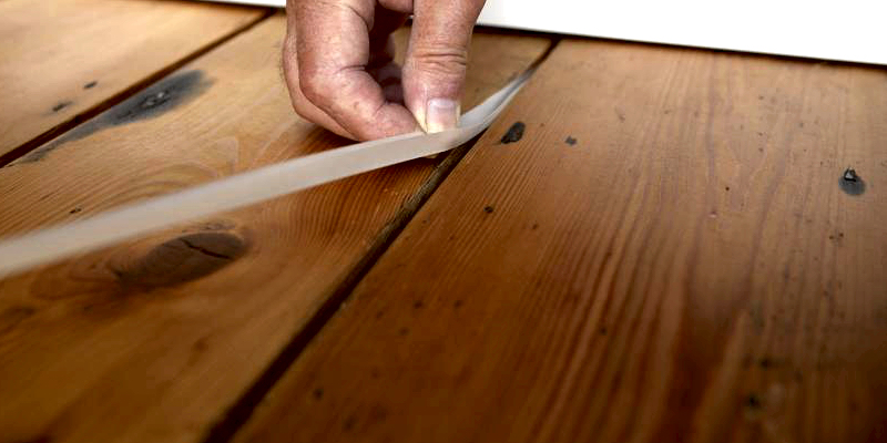 Чем заделать щели в деревянном полу: проверенные домашние и современные способы