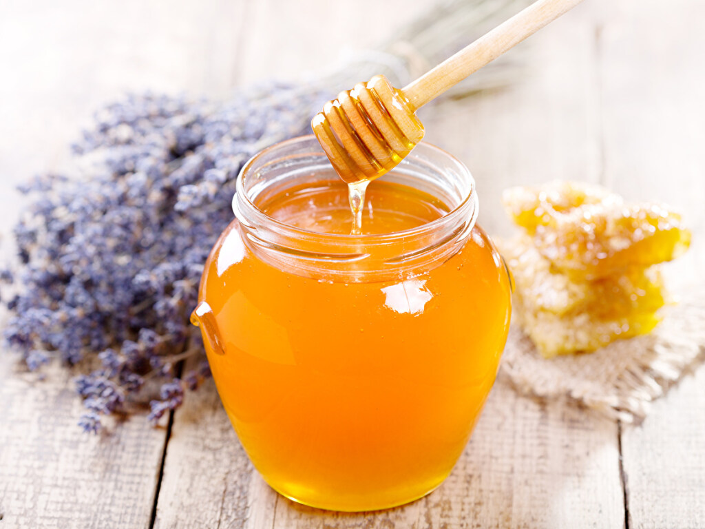 В чем польза меда для лица? секреты восстановления и омоложения кожи лица, рецепты масок с медом