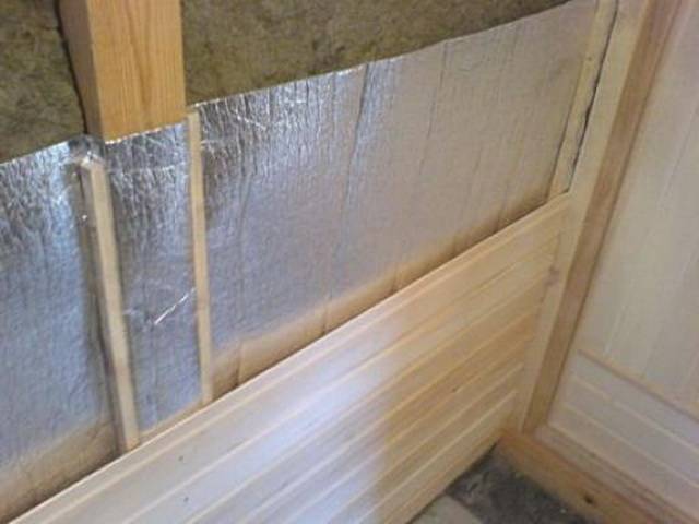 Все тонкости применения фольги в бане для утепления стен и потолка