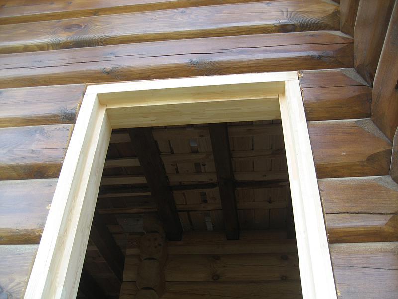 Окосячка окон в деревянном доме, ее предназначение, виды и особенности