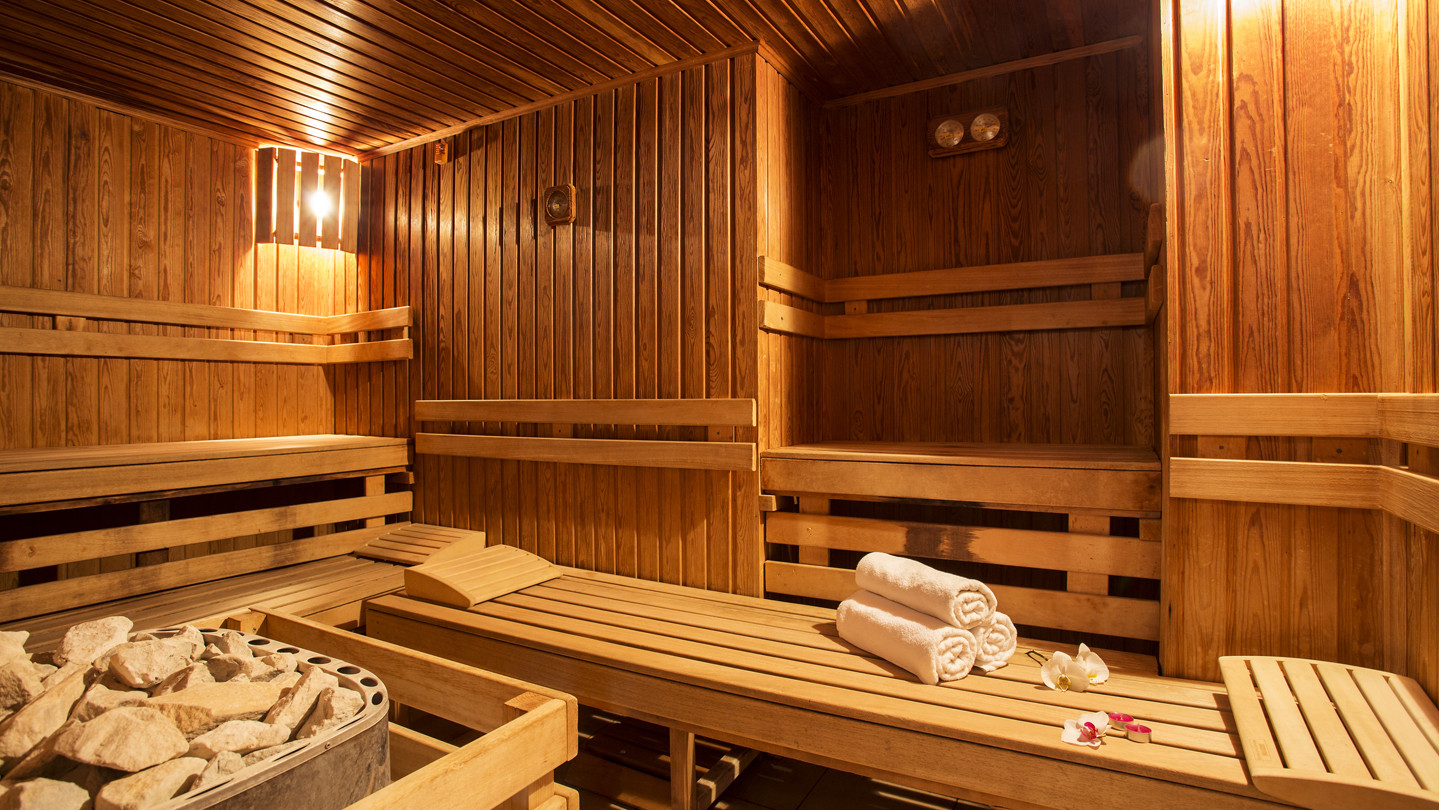 Финская сауна – что это такое, чем полезна баня парная, отличие от русской, строительство своими руками в доме по финской технологии