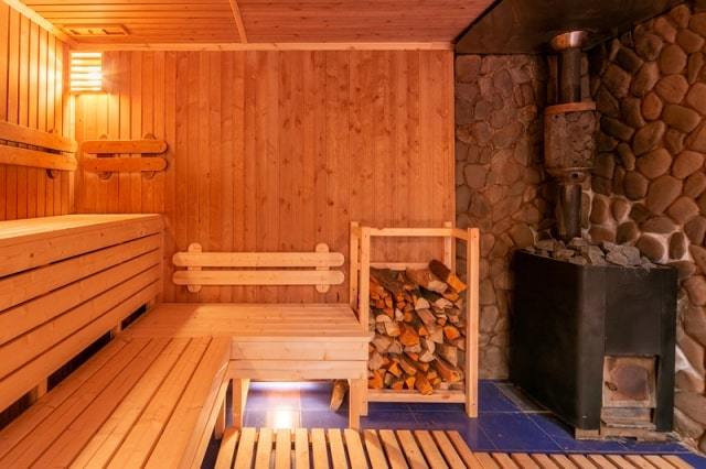 Финская баня из клееного бруса: современные технологии на службе вековых традиций
