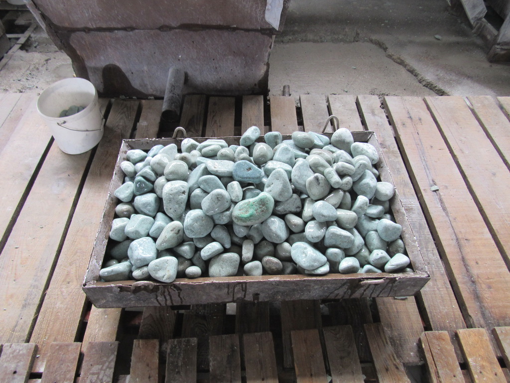 Банный камень порфирит: отзывы парильщиков, свойства камня, недостатки