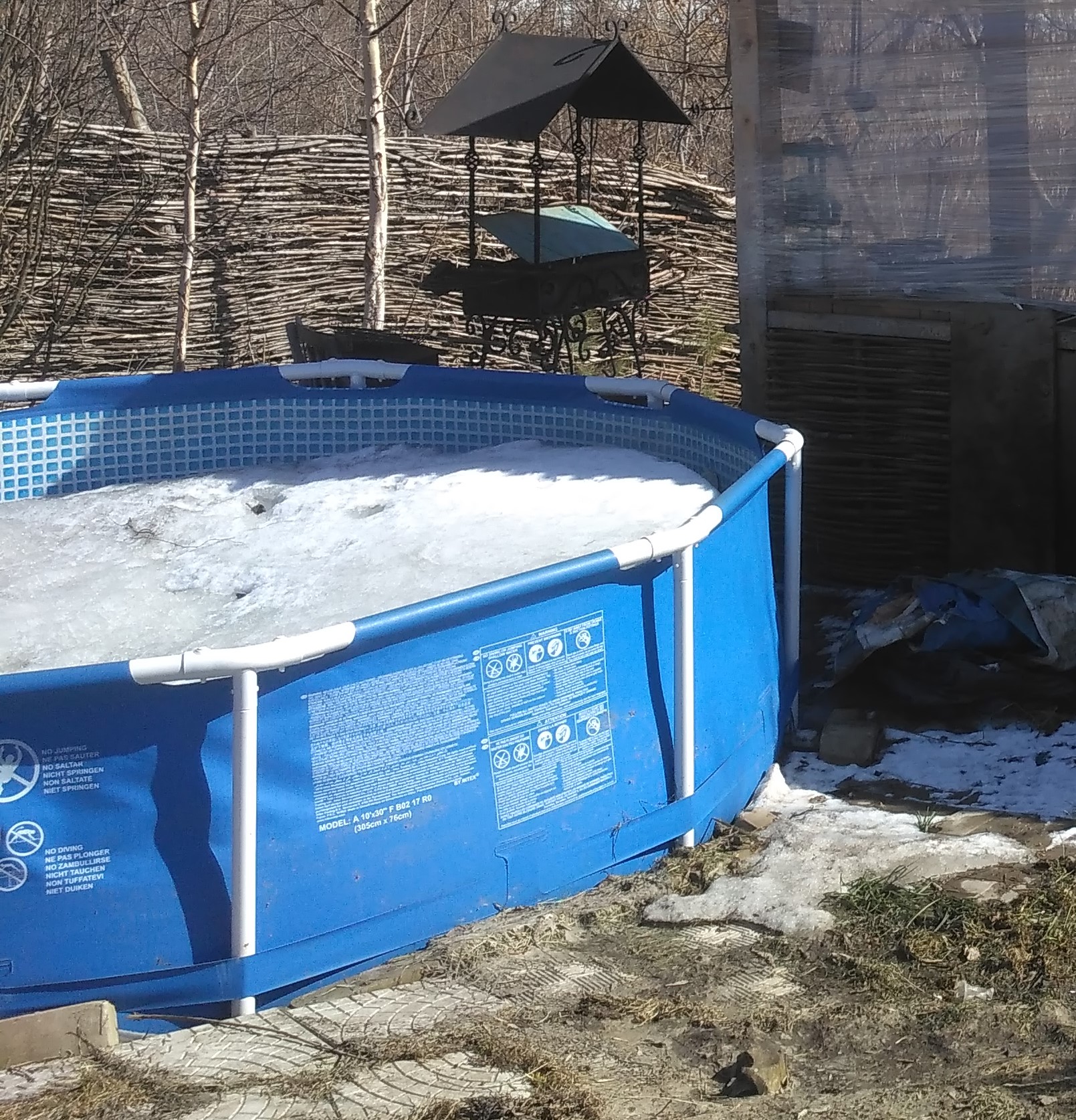 Как подготовить каркасный бассейн к зиме