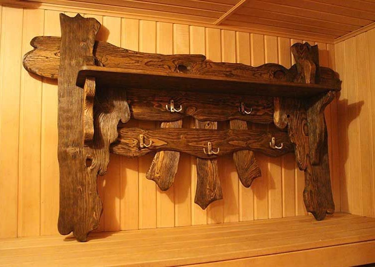 Вешалка из дерева, сделанная своими руками: настенный и напольный вариант в прихожую