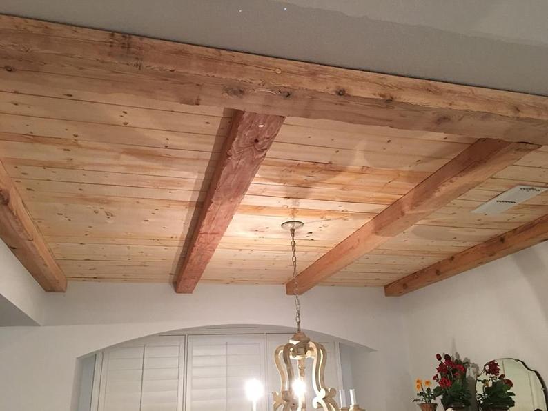 Потолок в деревянном доме – пошаговая инструкция по отделке своими руками