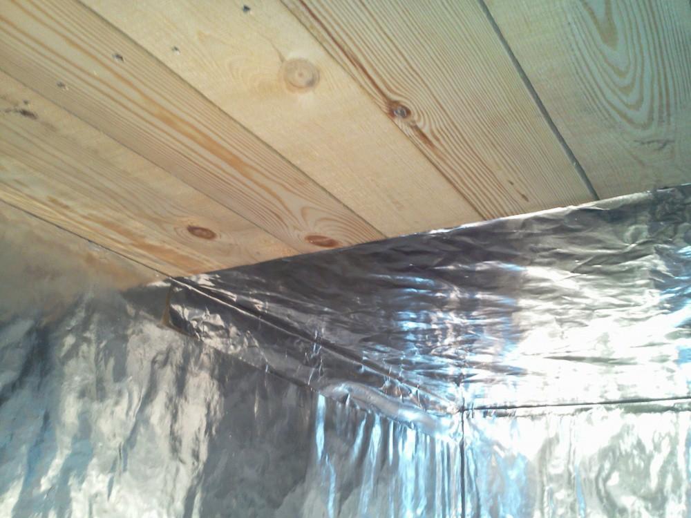 Как класть пароизоляцию на потолок в бане - инструкция