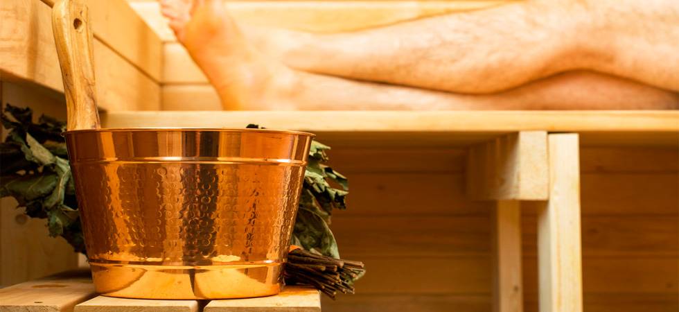 Посещение бани при повышенной температуре тела: можно или лучше воздержаться?