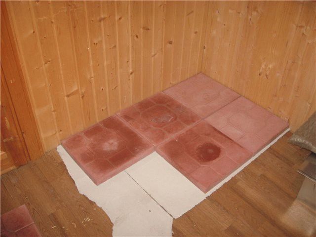 Установка печи в бане на деревянный пол
