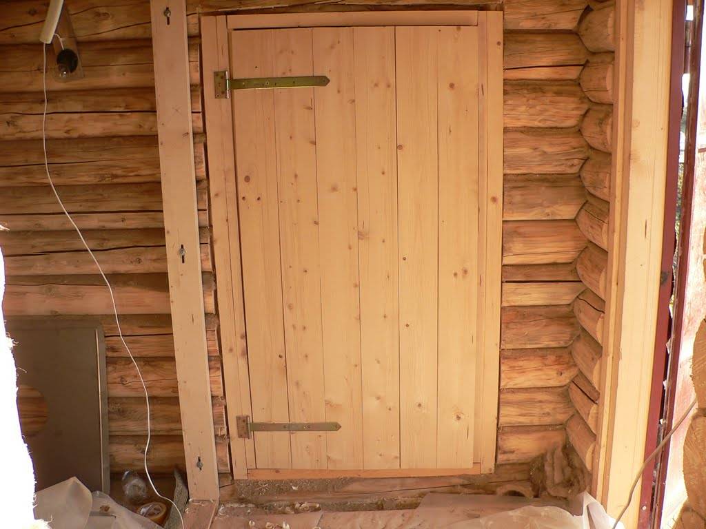 Двери для бани: материалы, размеры, установка своими руками на улицу или в парилку, пошаговая инструкция с фото