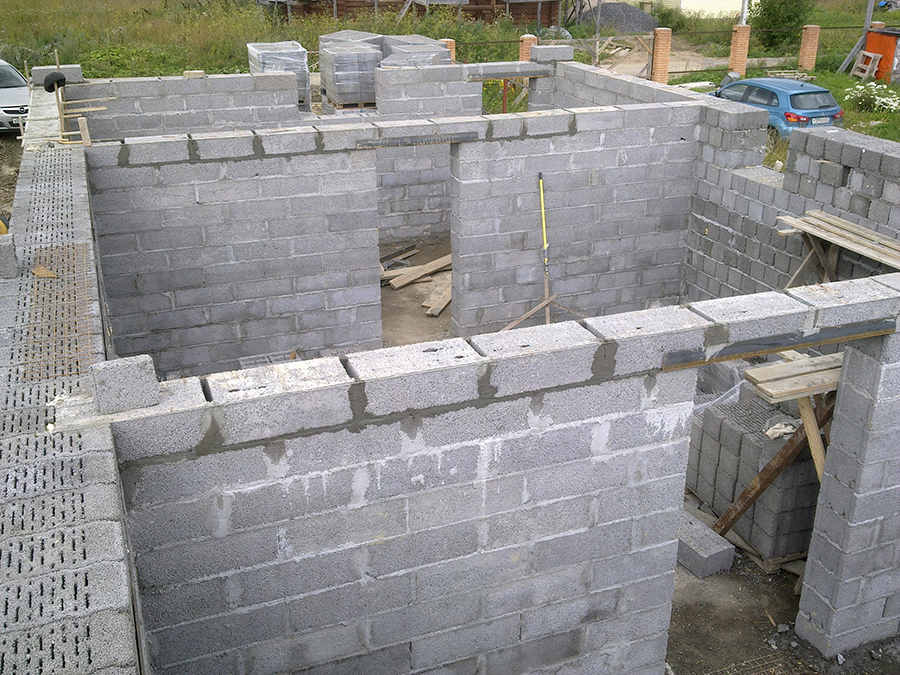 Фундамент для дома из шлакоблоков своими руками   строительство домов и конструкций из пеноблоков