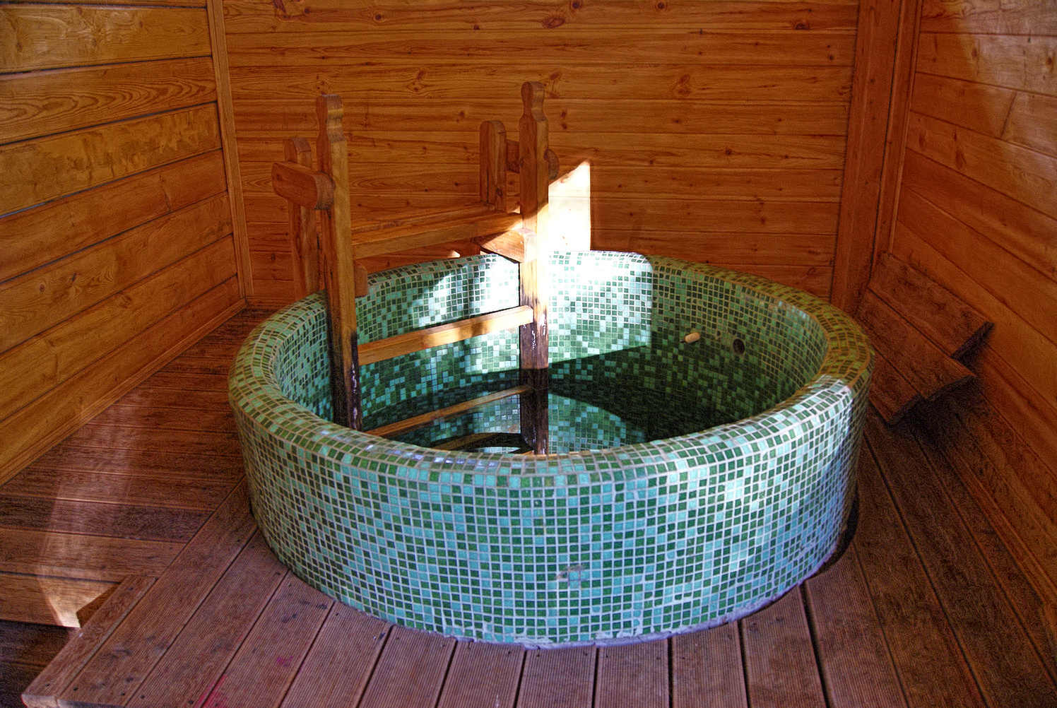 Оригинальные проекты бани с бассейном