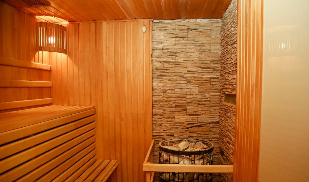 Чем отличается баня от сауны: сравнение, разница. баня или сауна: что лучше построить в доме?