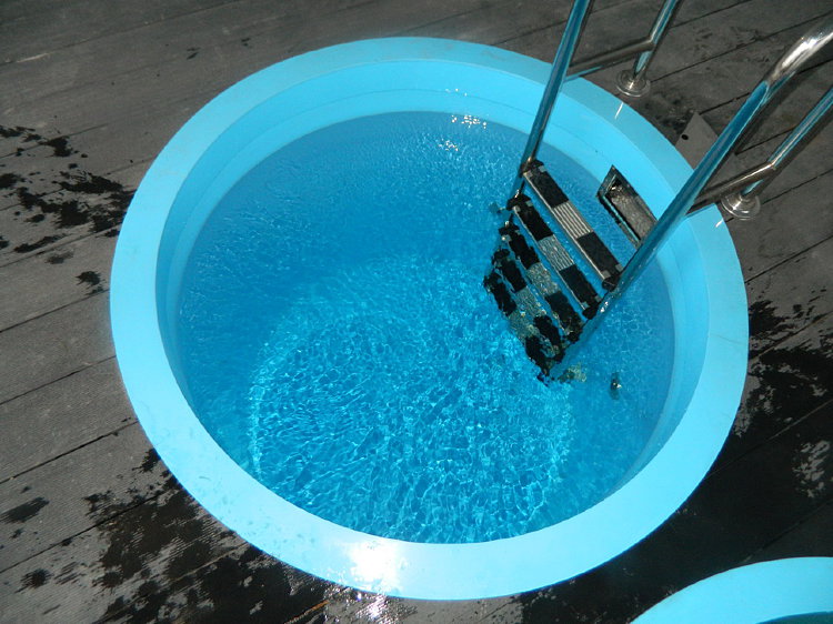 Очистка бассейна — 110 фото и пошаговое видео описание как почистить бассейн правильно и эффективно