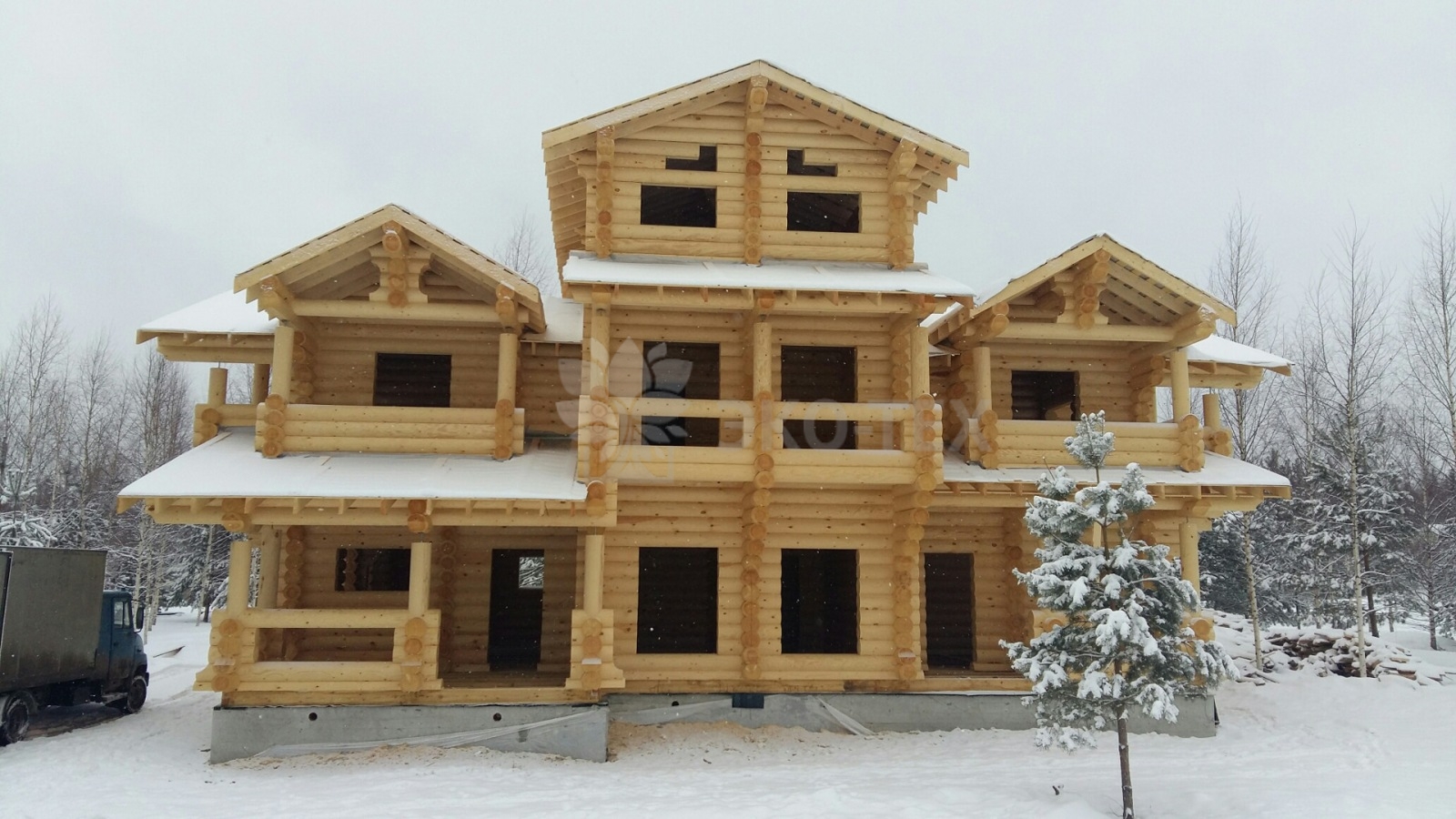 Дома из зимнего леса – вся правда о преимуществах зимней рубки для строительства домов