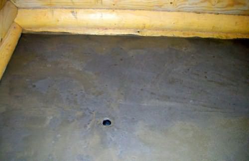 Как залить бетоном пол в бане со сливом — разбираем суть