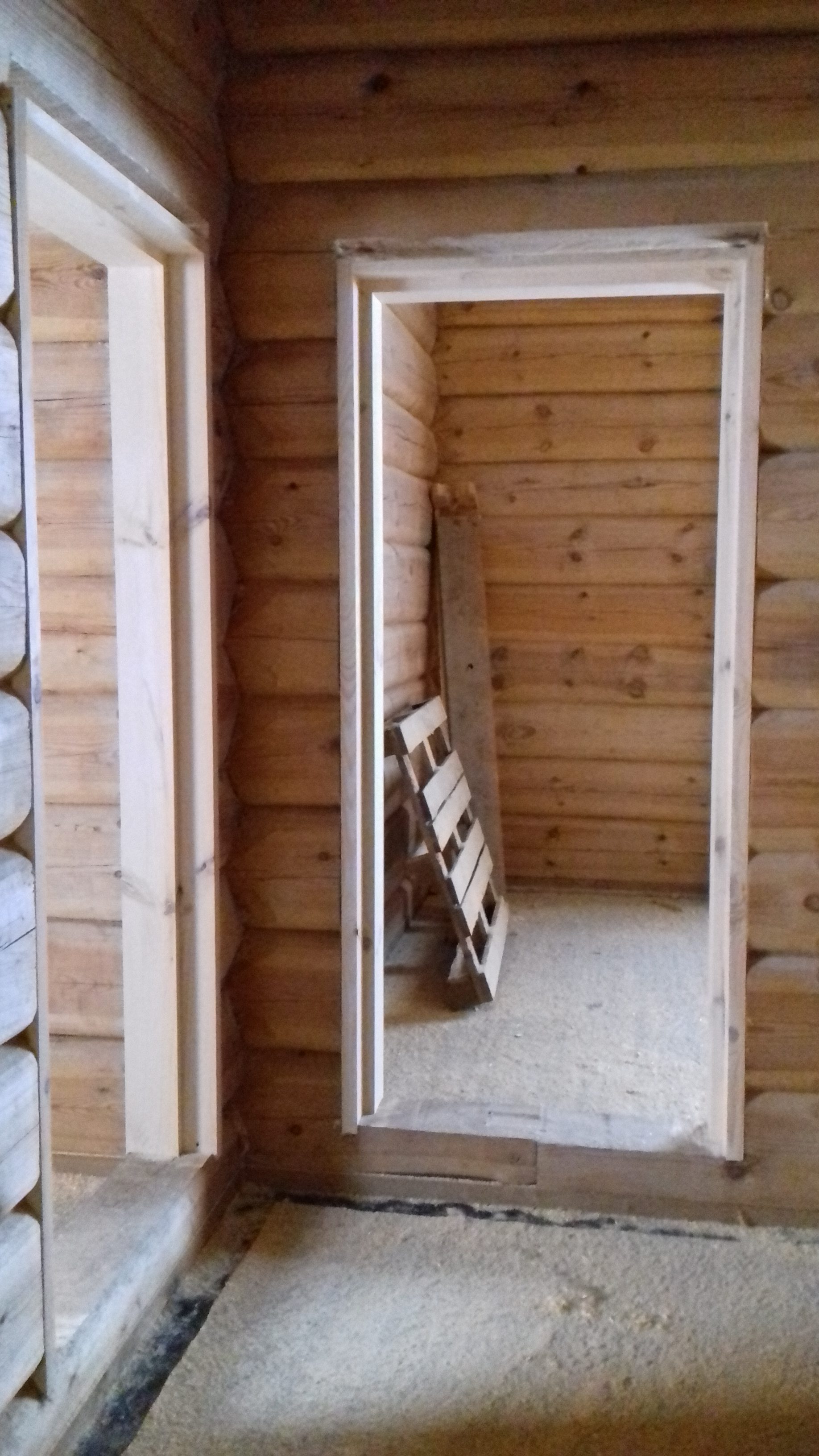 Окосячка оконных и дверных проемов в деревянном доме