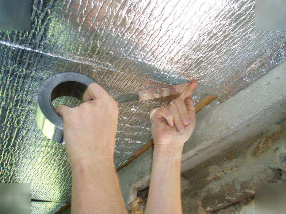 Пароизоляция потолка в бане – барьер для конденсата